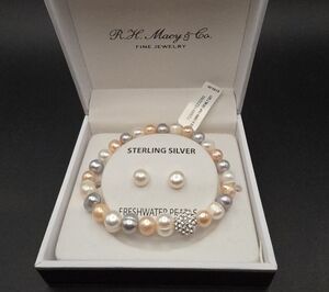 Macy's Fine Jewelry Freshwater Pearl Bracelet/Earring Set